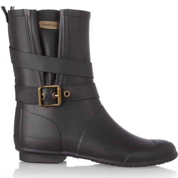 🥾Burberry Rain boots🥾 - Picture 2 of 9